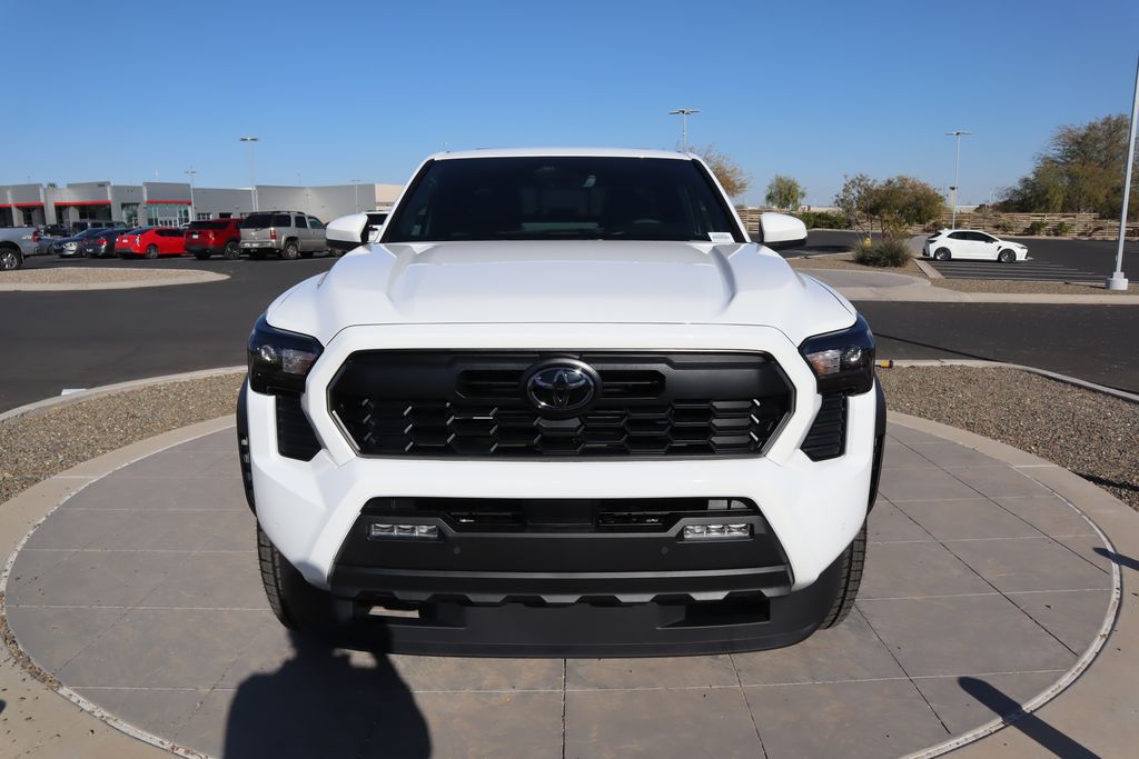 2025 Toyota Tacoma TRD Off-Road 2