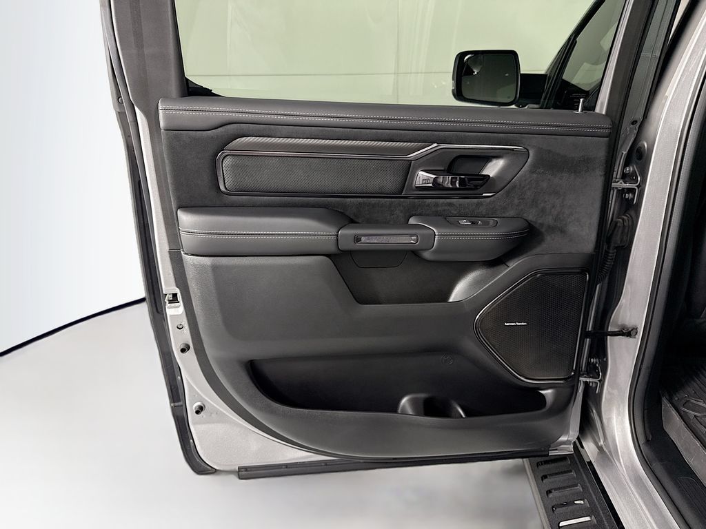 Thumbnail: 2025 RAM 1500 - 27