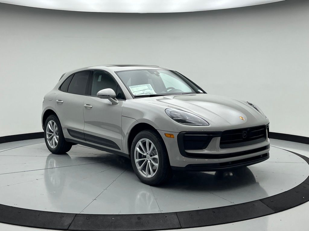 Thumbnail: 2026 Porsche Macan - 9
