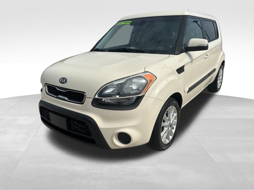 2013 Dune Kia Soul Plus FWD Hatchback