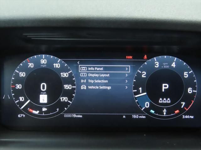 Thumbnail: 2025 Land Rover Discovery Sport - 31