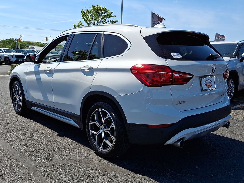 Thumbnail: 2021 BMW X1 - 6