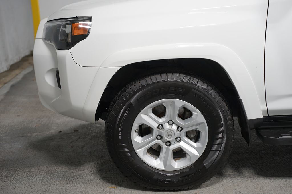 2021 Toyota 4Runner SR5 5