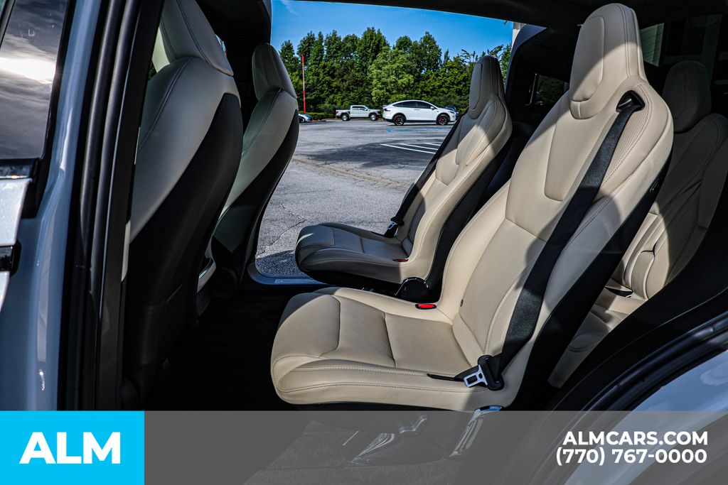 Used 2023 White Tesla Standard Range image 22