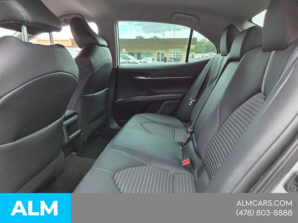 Used 2022 Silver Toyota SE image 5