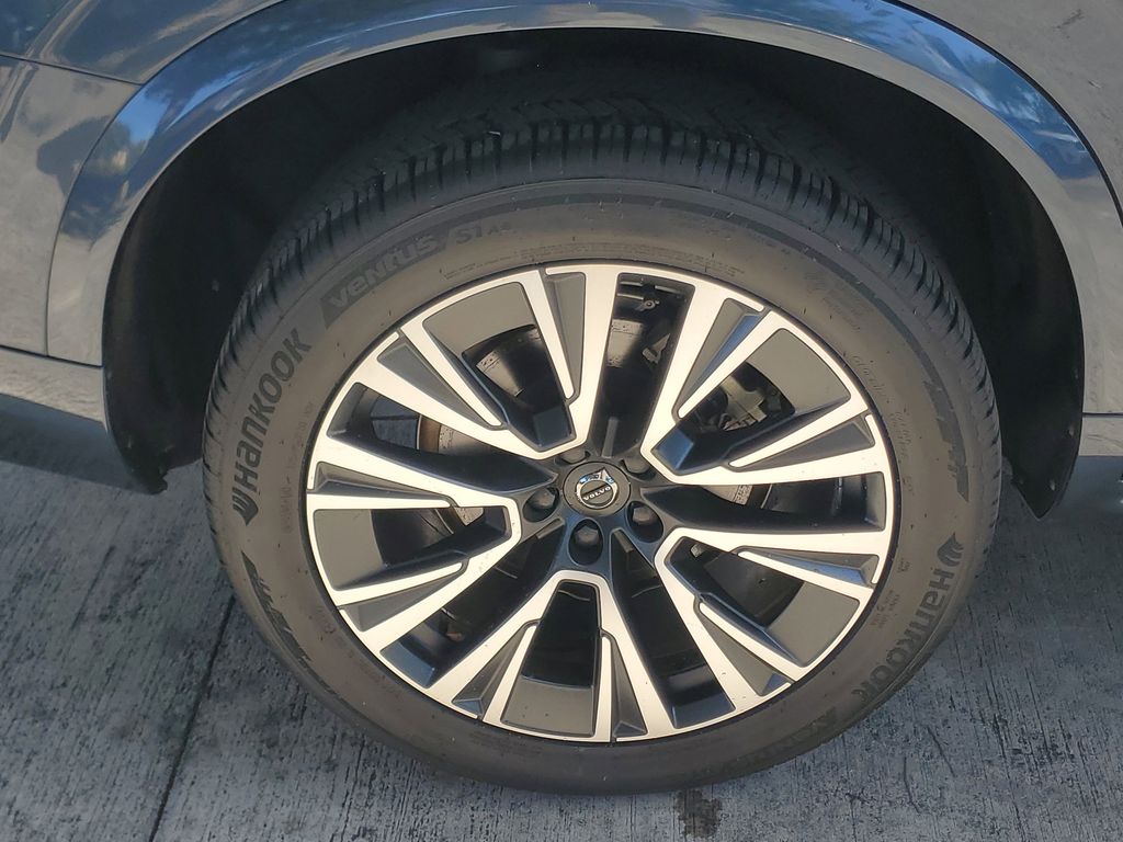 used 2021 Volvo XC90 car, priced at $24,995