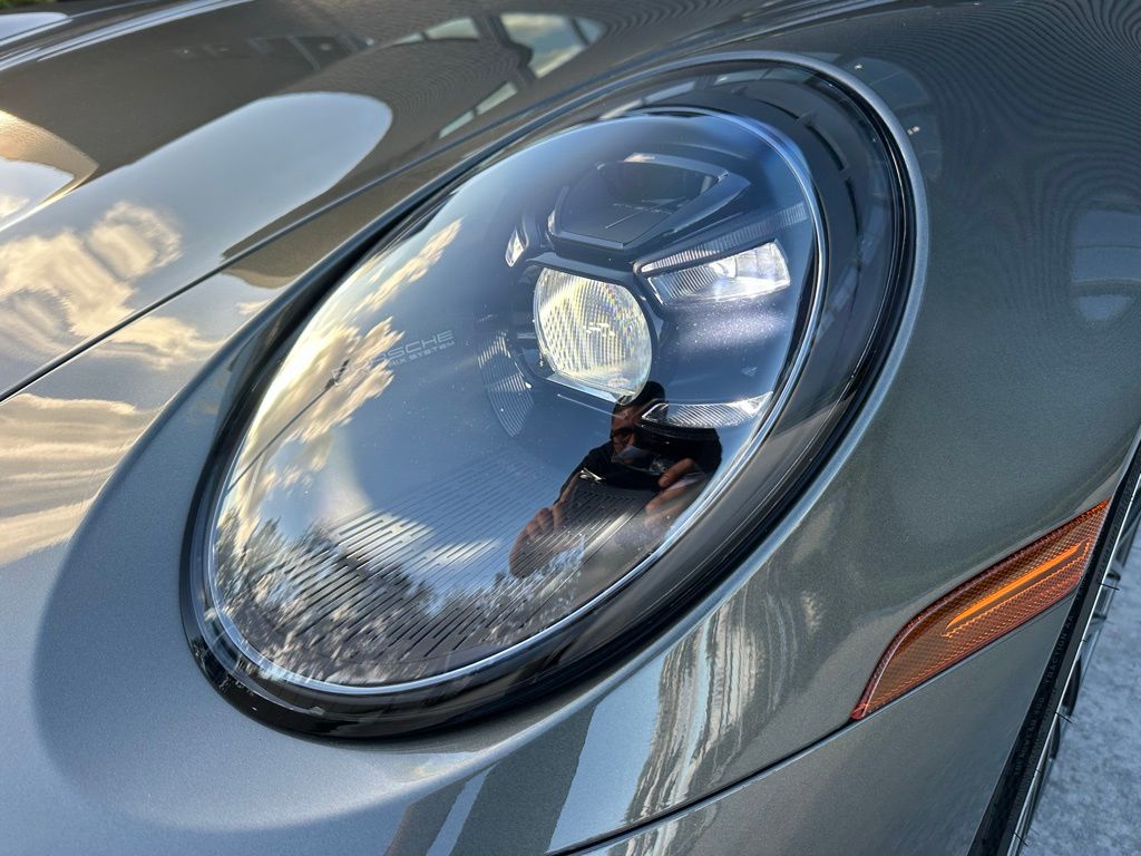 Thumbnail: 2025 Porsche 911 - 13