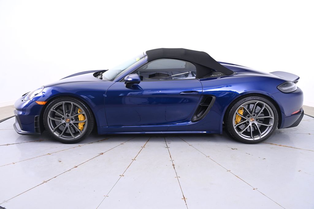 2022 Porsche   12