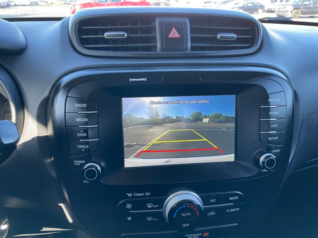 Thumbnail: 2018 Kia Soul - 17