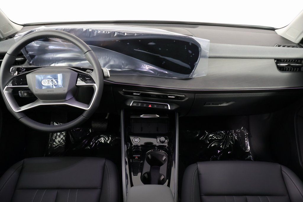 Thumbnail: 2026 Audi Q3 - 4