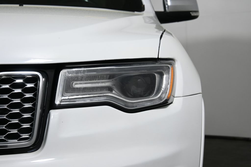 2018 Jeep Grand Cherokee Overland 10