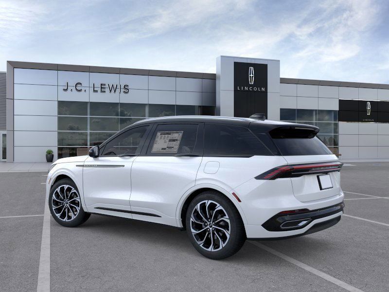 2025 Lincoln Nautilus Reserve