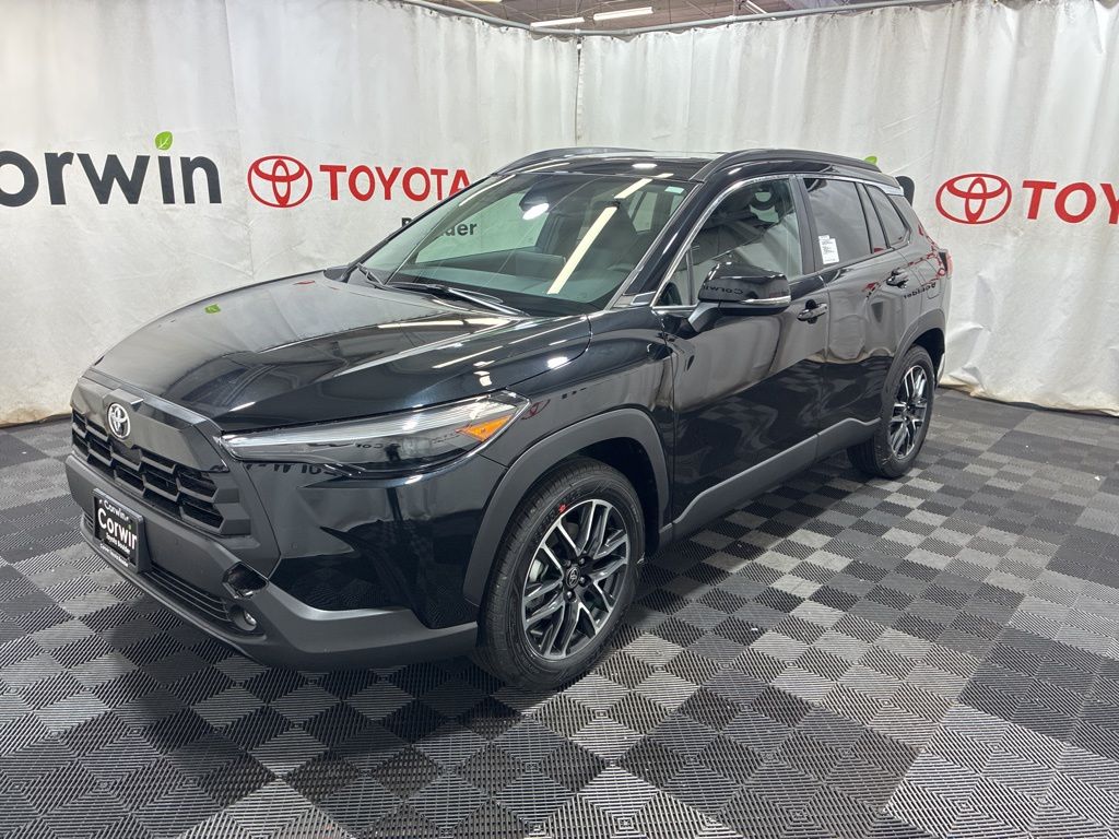 View vehicle photo 3