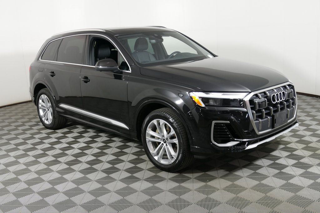 2025 Audi Q7 quattro Premium Plus 55 TFSI
