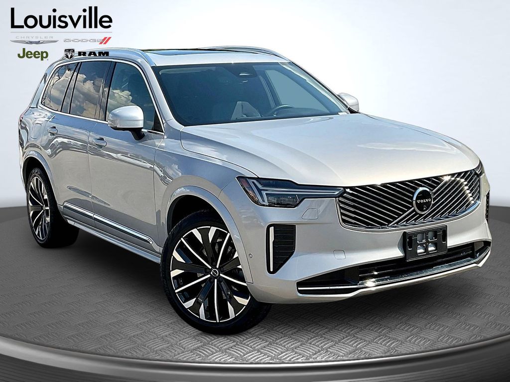 2025 Volvo XC90 B5 Plus Bright Theme 7-Passenger AWD