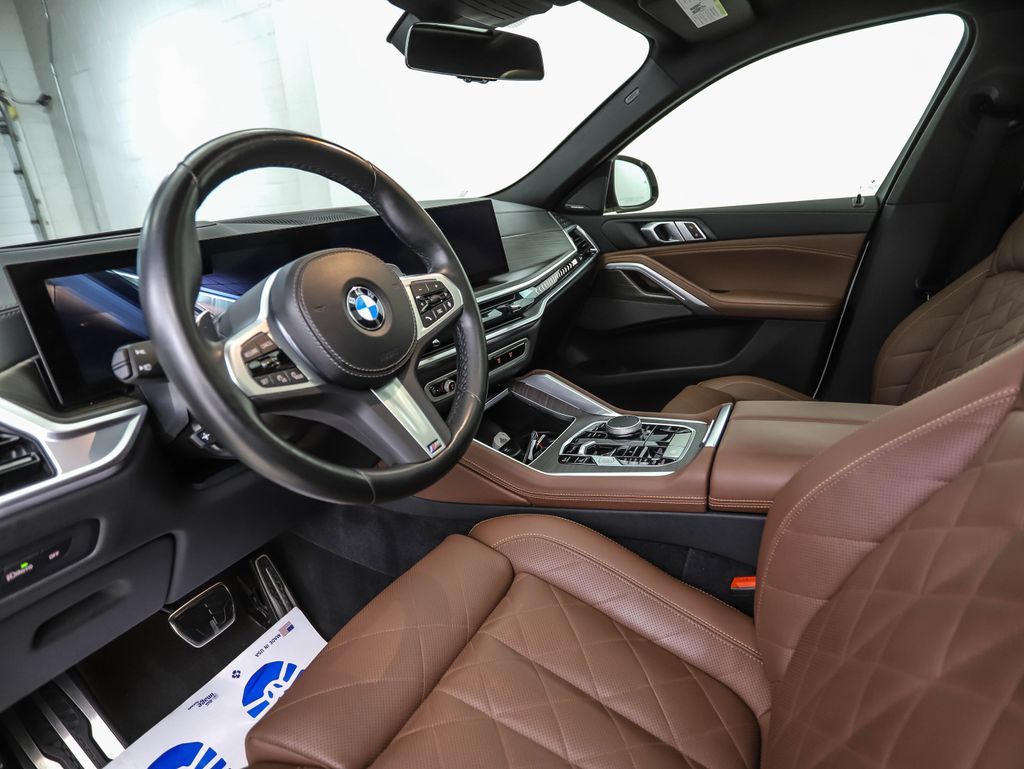 Thumbnail: 2024 BMW X6 - 10