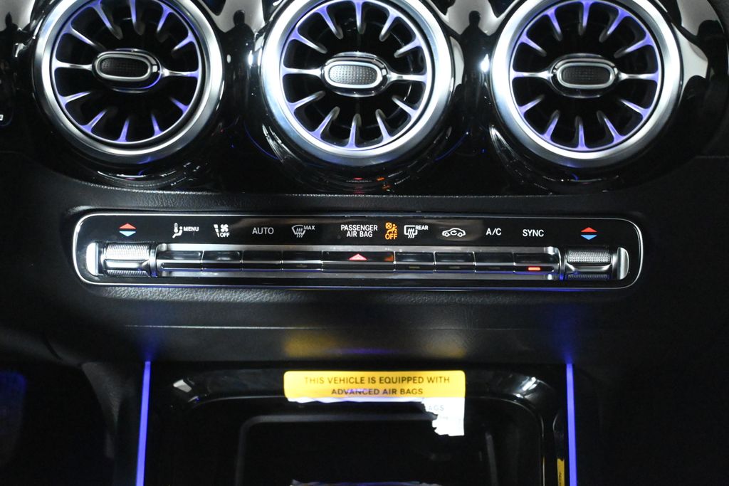 Thumbnail: 2025 Mercedes-Benz GLA - 22