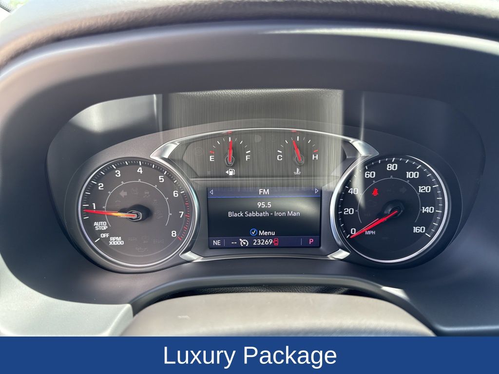 2022 GMC Acadia SLT