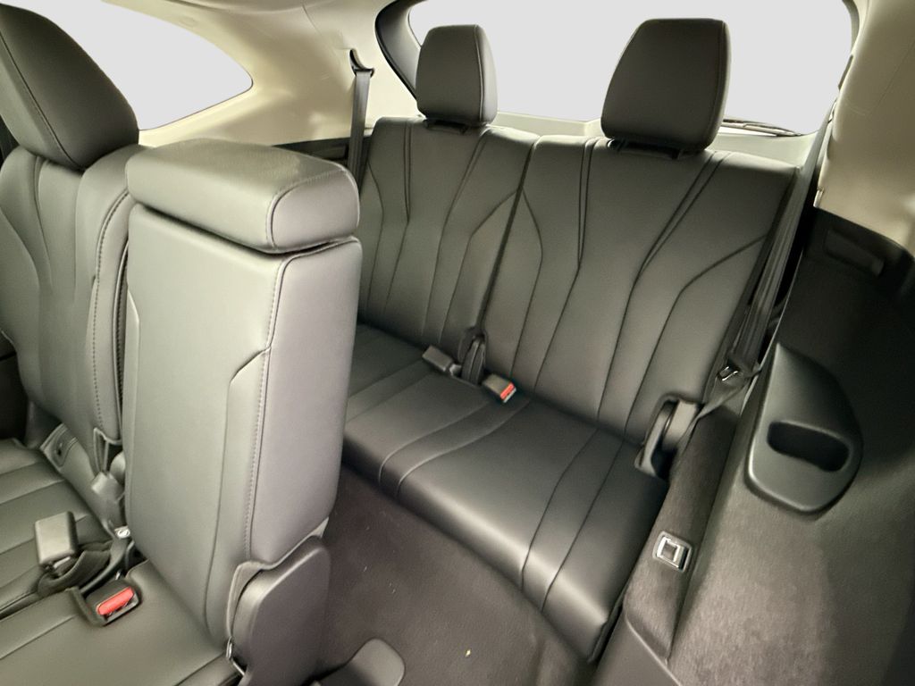 Thumbnail: 2026 Acura MDX - 23