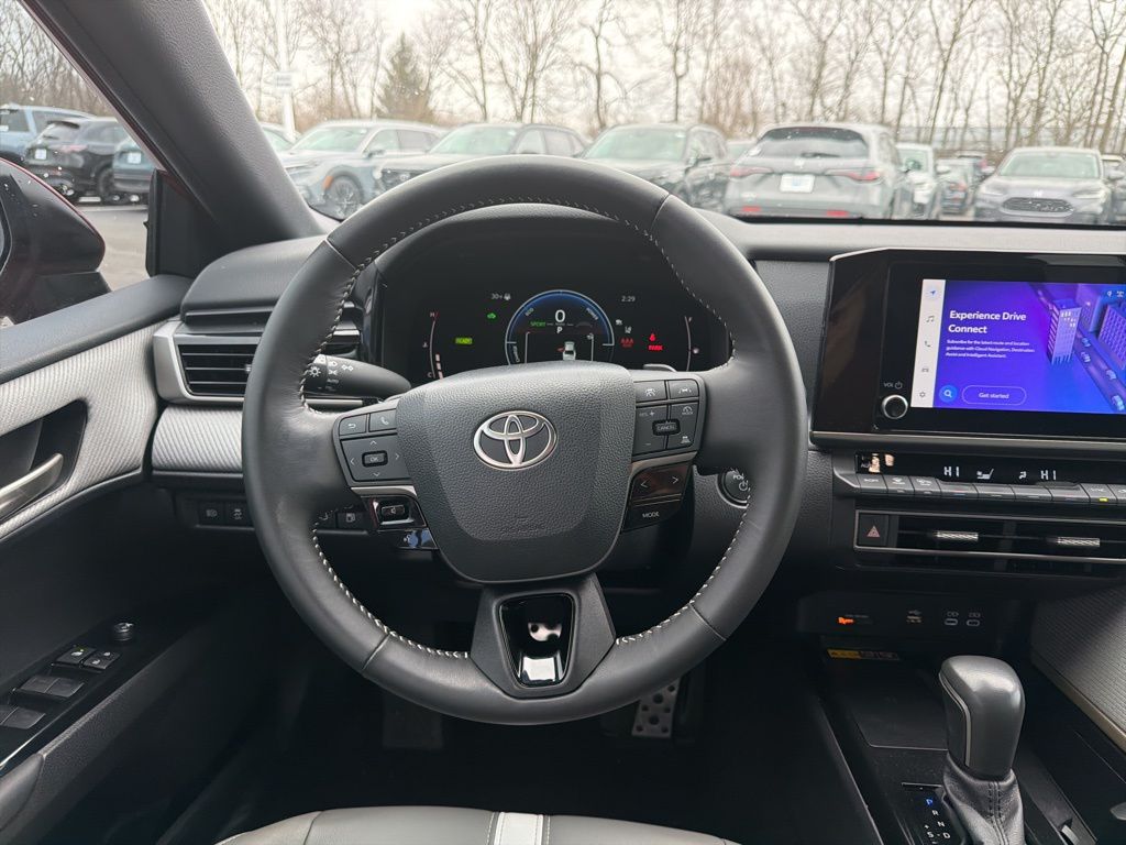 Thumbnail: 2025 Toyota Camry - 12