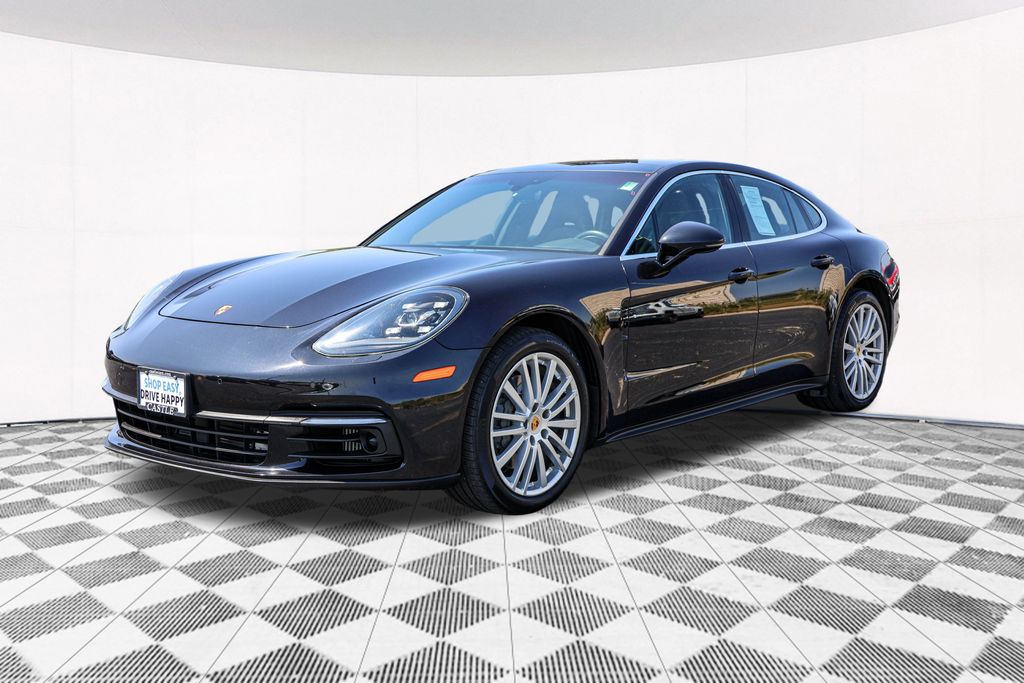 2017 Porsche Panamera 4S 11