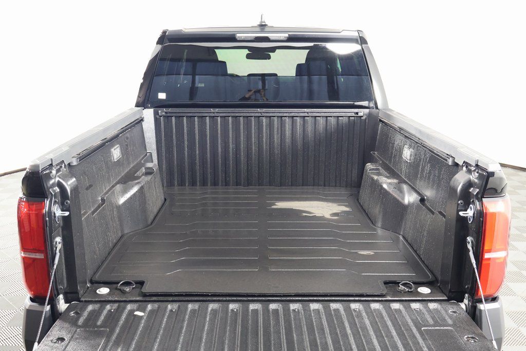 2025 Toyota Tacoma SR 8