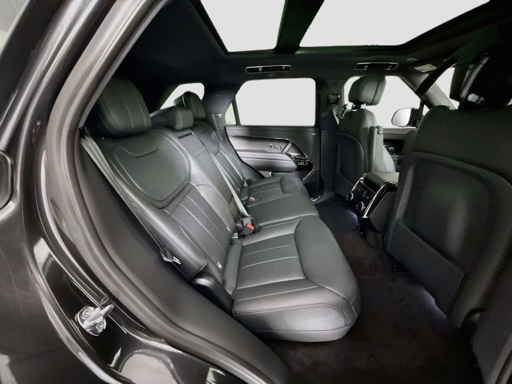 Thumbnail: 2026 Land Rover Range Rover Sport - 23