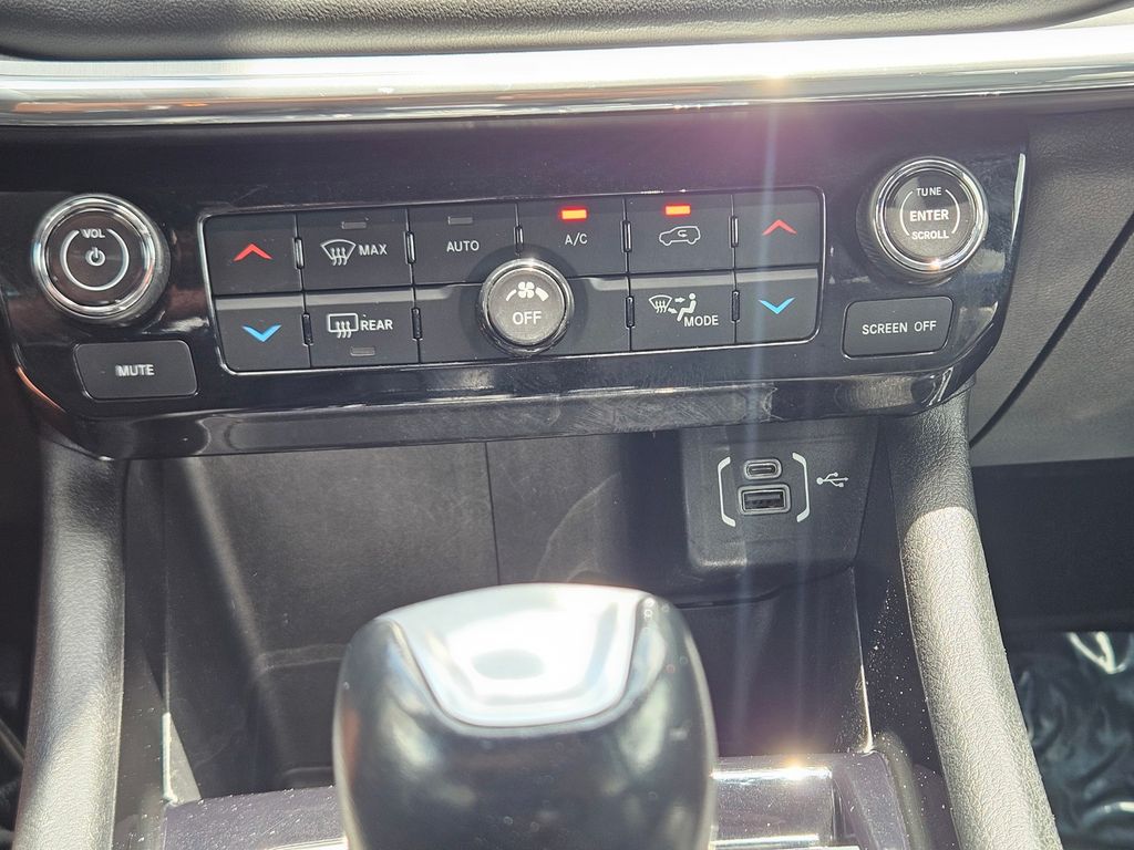 Used Car 2023 Jeep Compass  (red) Edition For Sale Under $25,000 In San Marcos, Texas