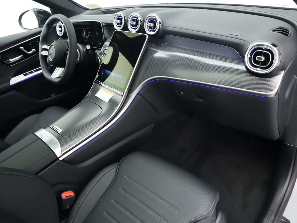 2025 Mercedes-Benz GLC 300 18