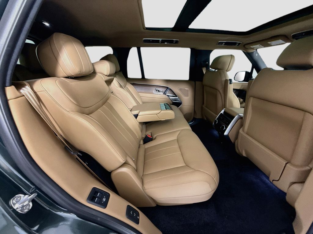 Thumbnail: 2026 Land Rover Range Rover - 21