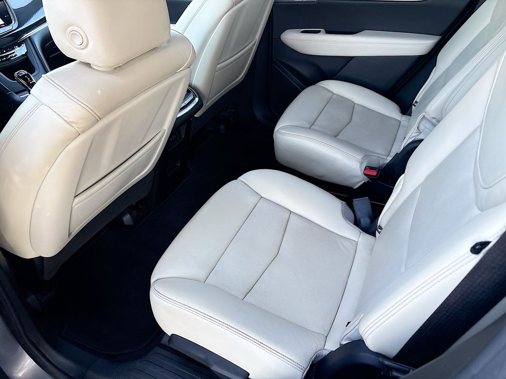 Used 2020 Gray Cadillac Sport image 26