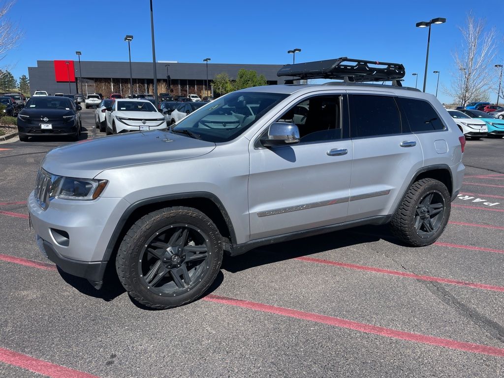 Bright Silver Metallic Clearcoat 2013 Jeep Grand Cherokee Limited 4WD SUV / Crossover Four-Wheel Drive 6-Speed Automatic
