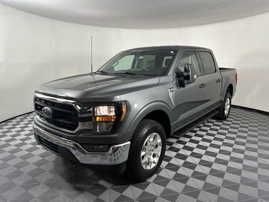 2023 Ford F-150 XLT 3