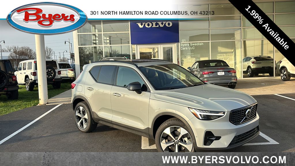 Gray (Vapour Grey Metallic) 2026 Volvo XC40 B5 Plus AWD SUV / Crossover All-Wheel Drive Automatic
