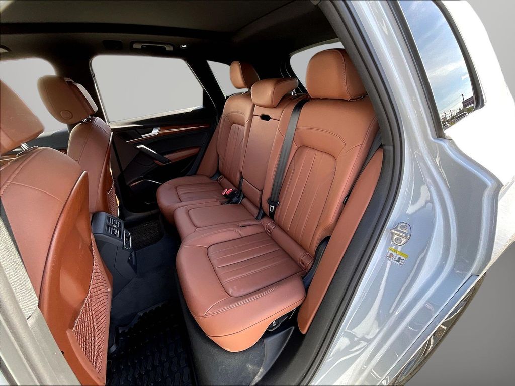 2023 Audi Q5 45 S line Premium Glacier White - Grieco Acura - Image 23