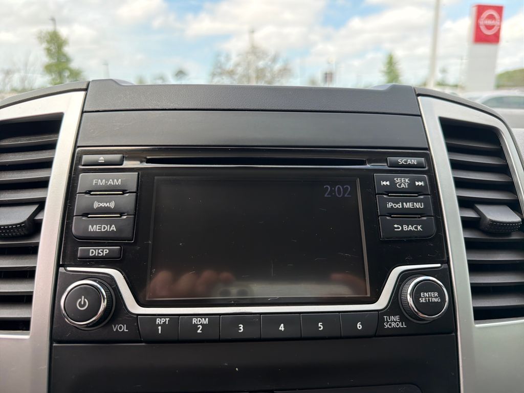 Used 2017 Nissan Frontier SV 4D Crew Cab