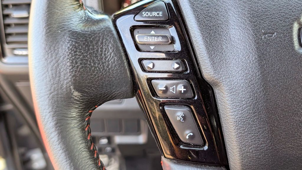 Used 2024 Nissan Frontier PRO-4X 4D Crew Cab