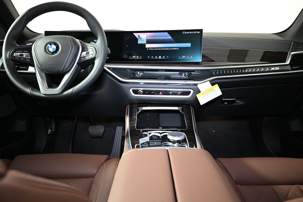 Thumbnail: 2025 BMW X5 - 16