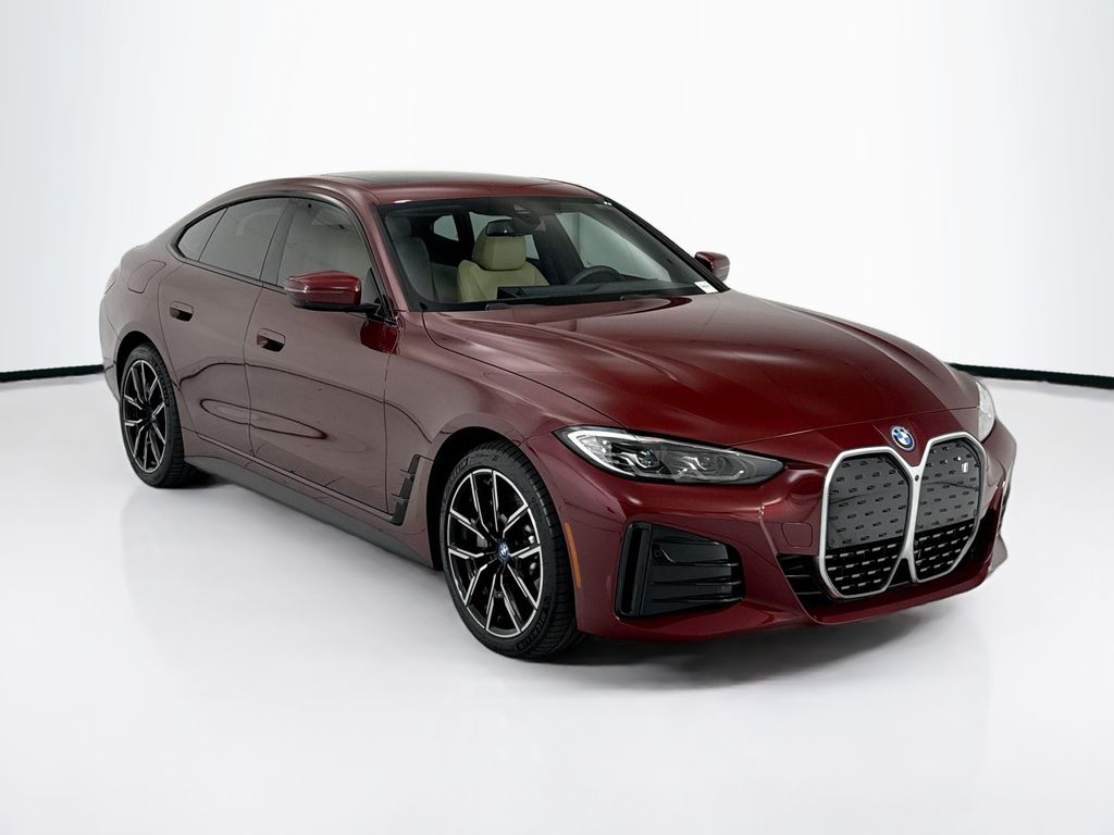 Thumbnail: 2023 BMW i4 - 3