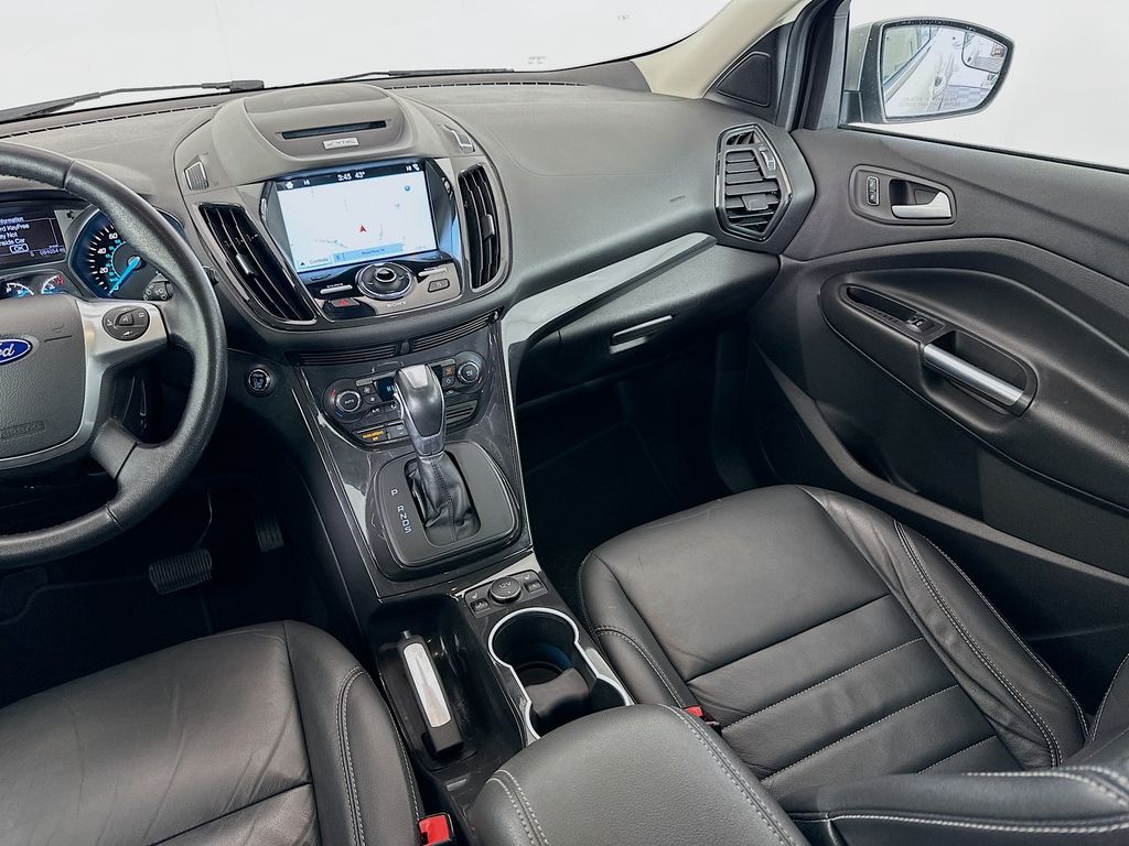 Thumbnail: 2016 Ford Escape - 24