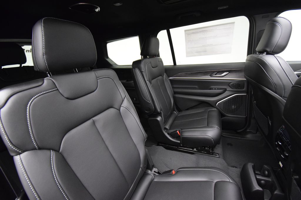 new 2026 Jeep Grand Cherokee L car, priced at $48,767