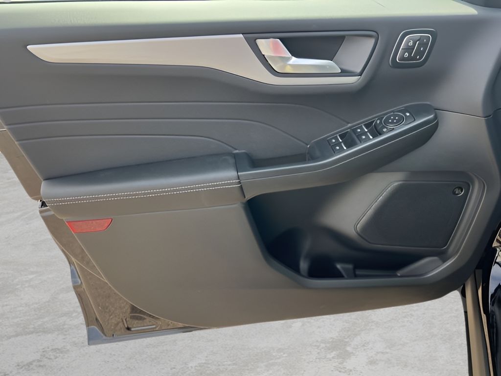 2026 Ford Escape Hybrid