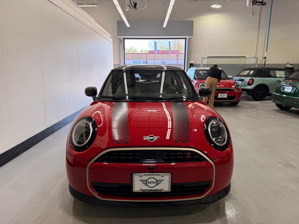 Thumbnail: 2025 MINI Cooper - 8