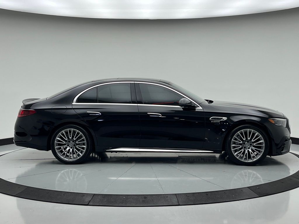 Thumbnail: 2025 Mercedes-Benz E-Class - 4