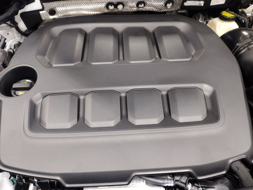 2025 Volkswagen Tiguan SE photo 3