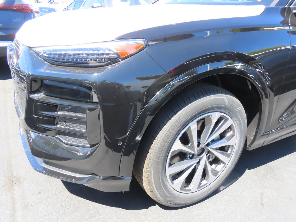 Thumbnail: 2025 Audi Q6 e-tron - 2