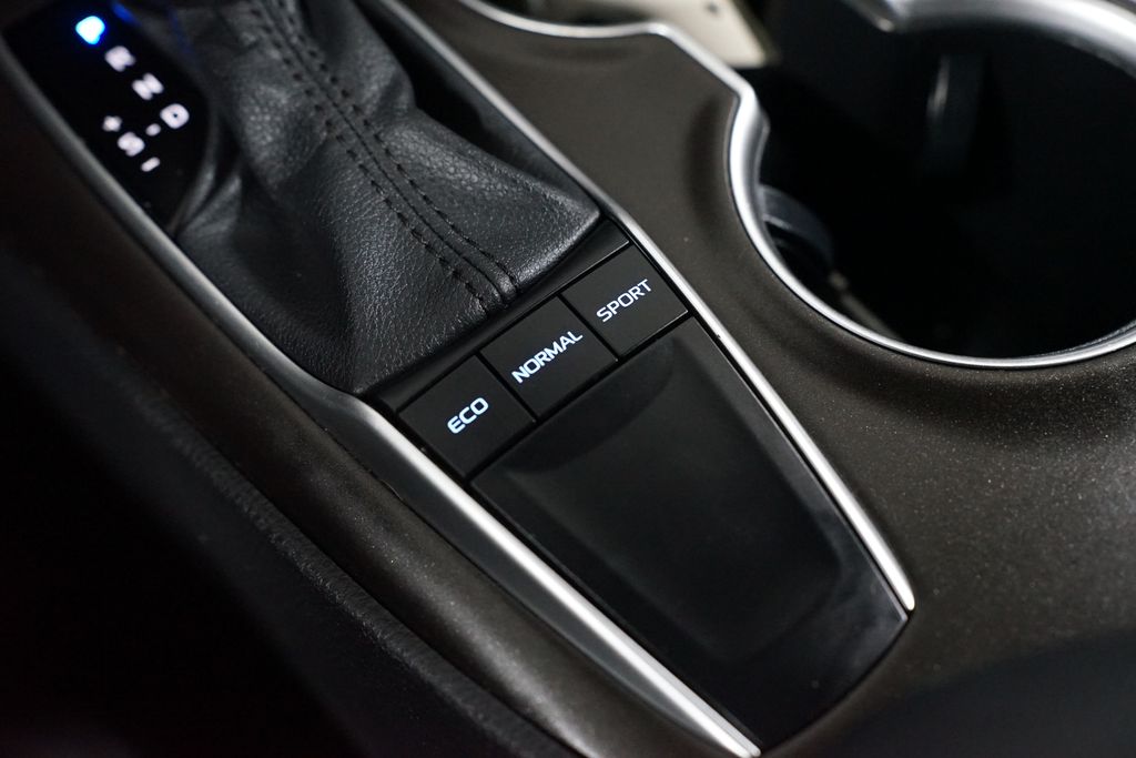 Thumbnail: 2024 Toyota Camry - 21