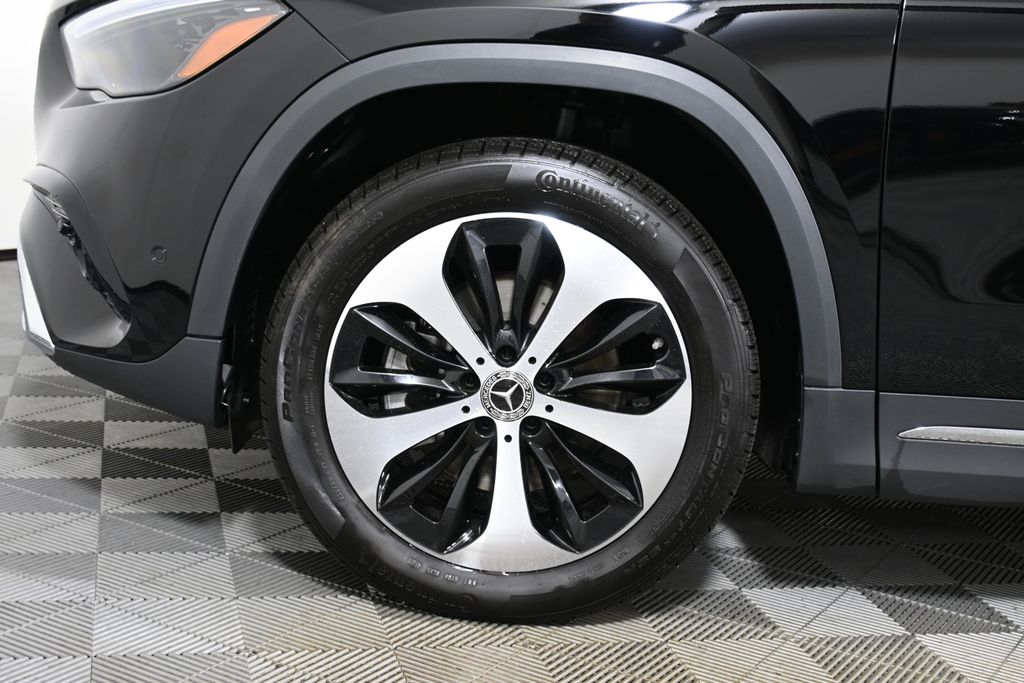 Thumbnail: 2026 Mercedes-Benz GLA - 11