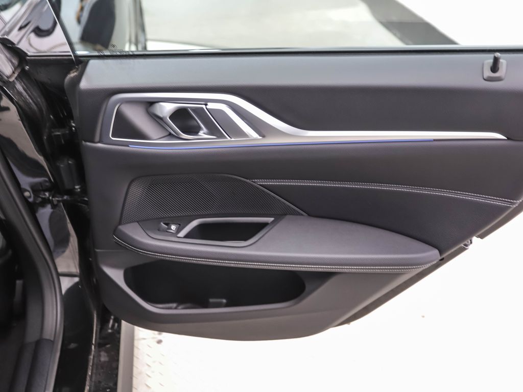 2025 BMW i4 xDrive40 22
