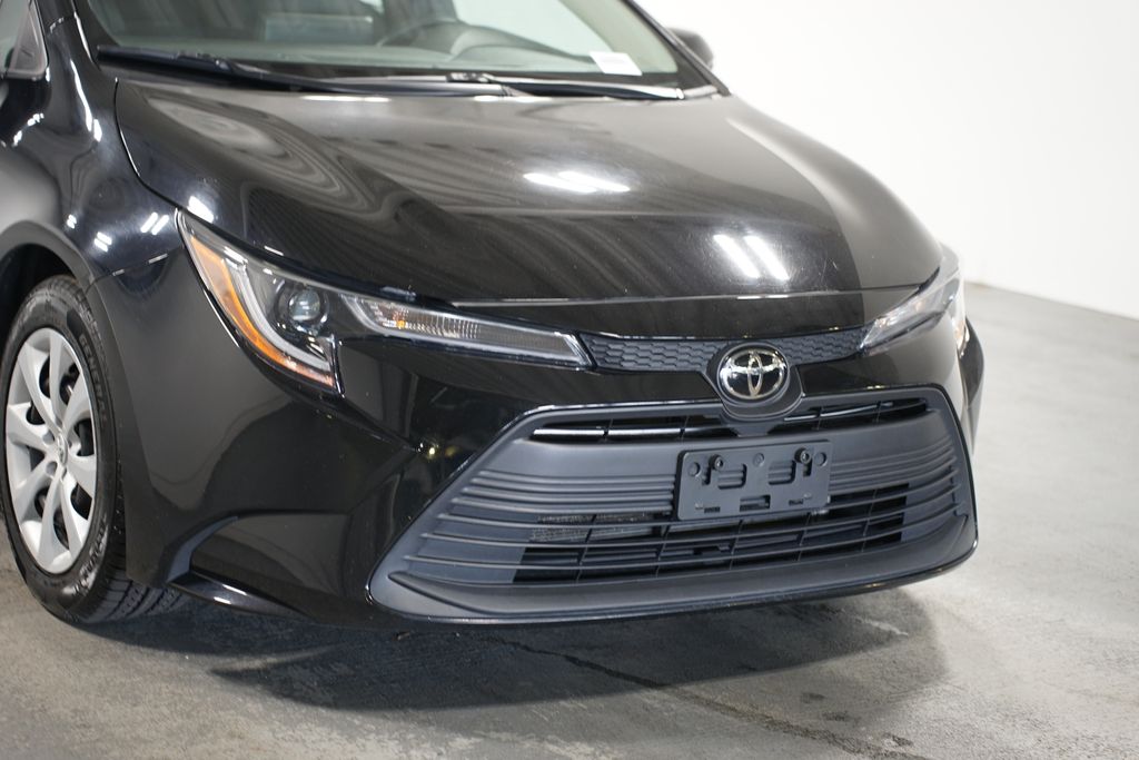 Thumbnail: 2023 Toyota Corolla - 4